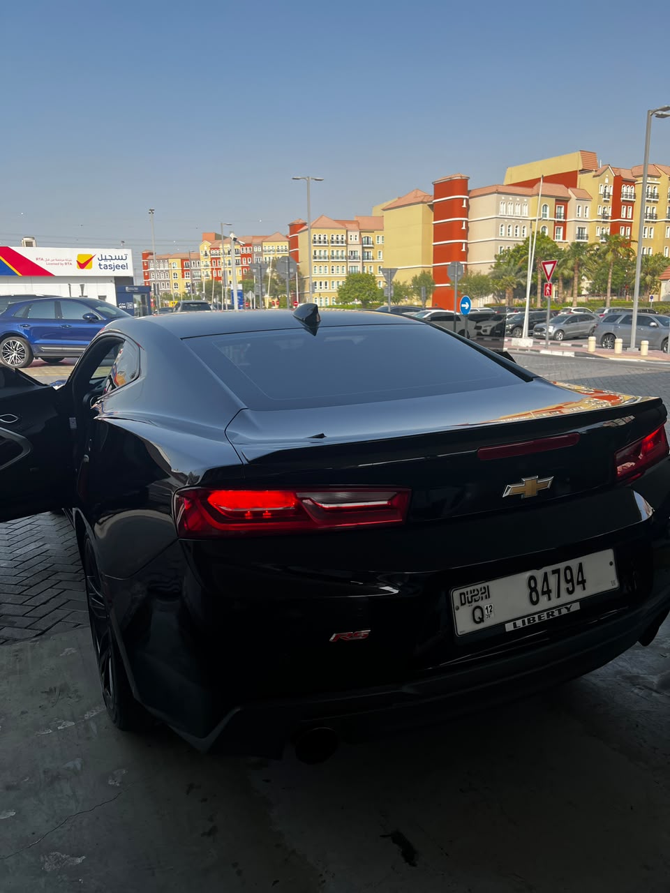 黑色的 雪佛兰 科迈罗 RS 轿跑车 V6 2017
